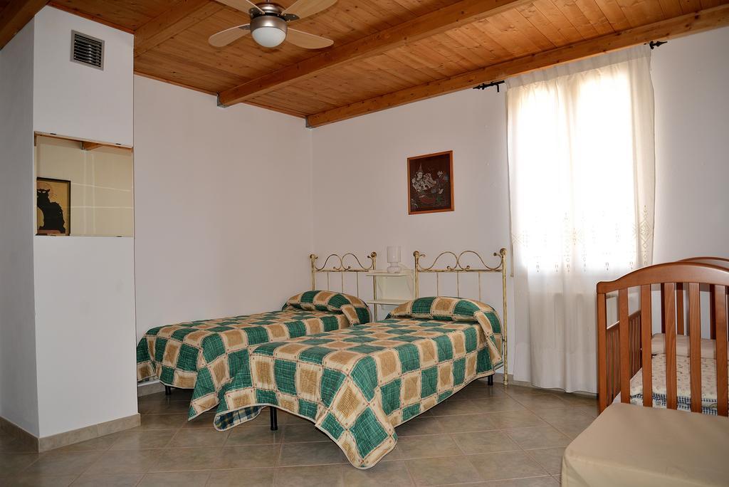 B&B S'Incontru Galtellì Esterno foto